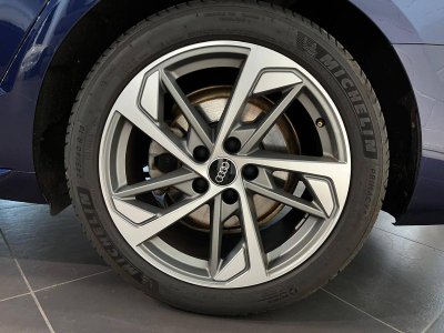 Audi A4 Avant 35 TFSI 150 S tronic 7 Competition   - 17