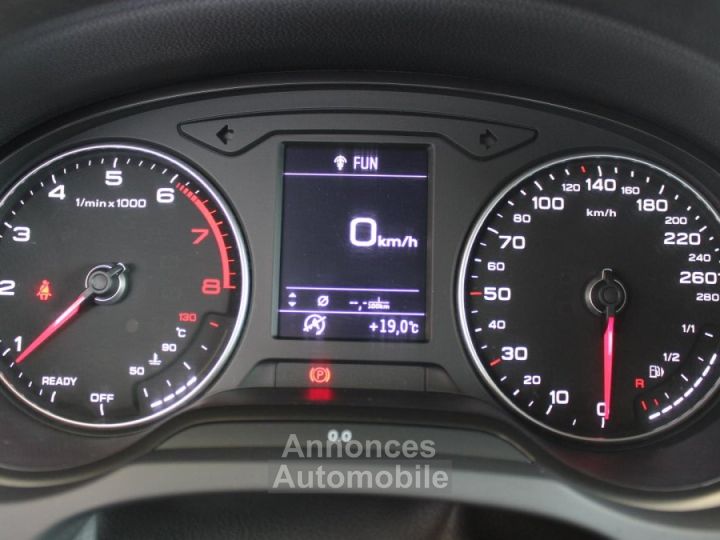 Audi A3 berline 15 TFSI CoD 150  Sport - 19