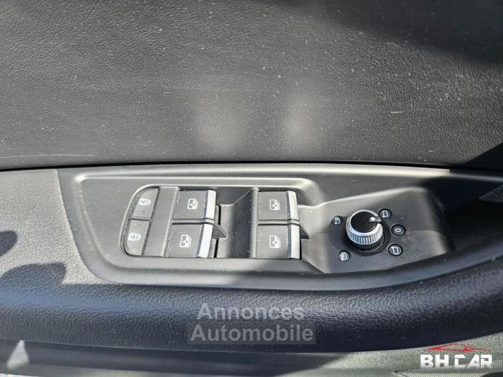 Audi A4 Avant 20 35 tdi 163 s-line s-tronic bva - 44