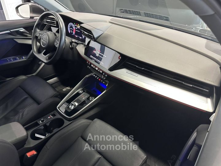 Audi A3 Sportback 30 TFSI Mild Hybrid 110 S tronic 7 Design Luxe - 3
