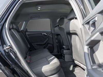 Audi A3  Sportback · 40 TFSI e · S line · 204ch Hybride Rechargeable · Jantes 18&quot; · LED   - 5