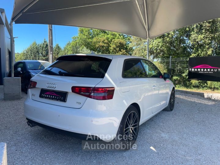 Audi A3 BUSINESS 20 TDI 150 Business Line 3 Portes / Sièges Chauffants - 7