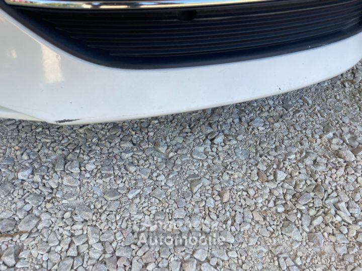 Audi A3 BUSINESS 20 TDI 150 Business Line 3 Portes / Sièges Chauffants - 41
