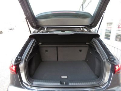 Audi A3 Sportback 35 TFSI 150ch S line S tronic 7   - 4