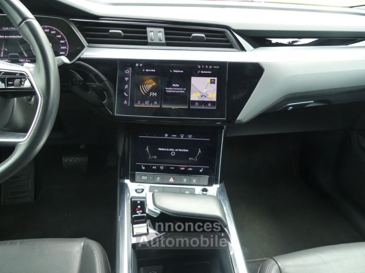 Audi e-tron SPORTBACK 55 408CH E-QUATTRO - 10