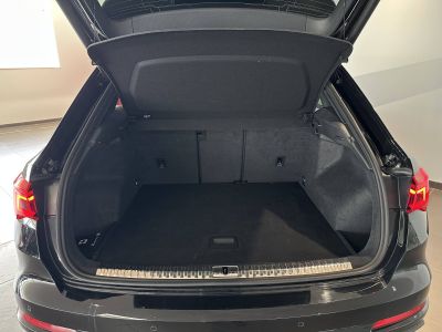 Audi Q3 35 TFSI 150 ch S tronic 7 S line   - 4