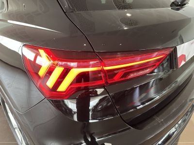 Audi Q3 35 TFSI 150 ch S tronic 7 S line   - 9
