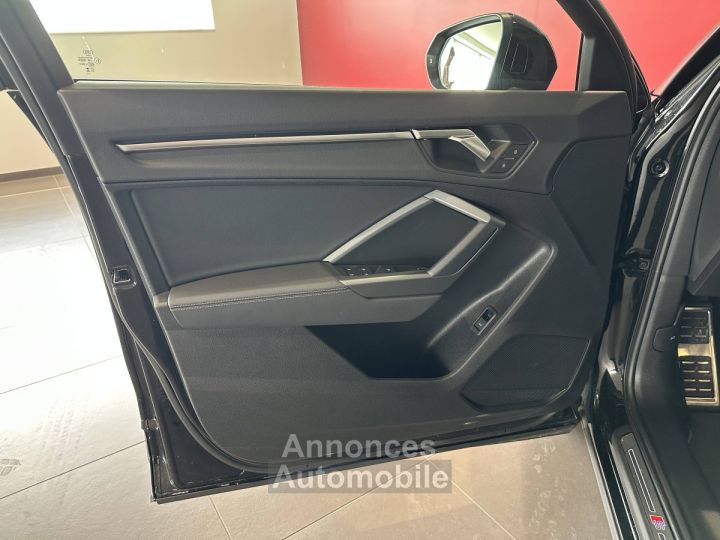 Audi Q3 35 TFSI 150 ch S tronic 7 S line - 12