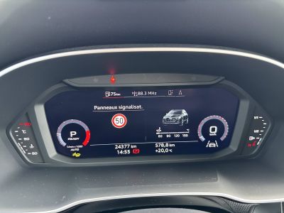 Audi Q3 35 TFSI 150 ch S tronic 7 S line   - 39