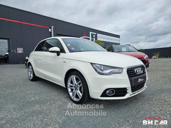 Audi A1 12 tfsi 90 s-line - 3