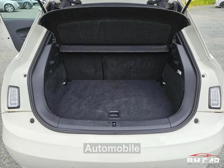 Audi A1 12 tfsi 90 s-line - 30