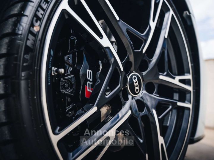 Audi R8 V10 Performance- RWD New B&O - 9