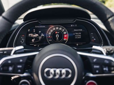 Audi R8 V10 Performance- RWD New B&O   - 21