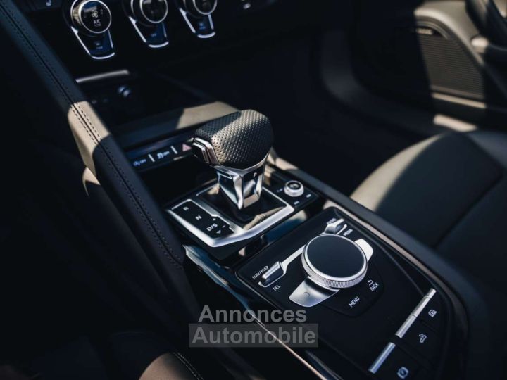 Audi R8 V10 Performance- RWD New B&O - 26