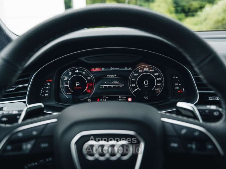 Audi RS Q8 Performance New Ceramic Sunroof Massage - 17