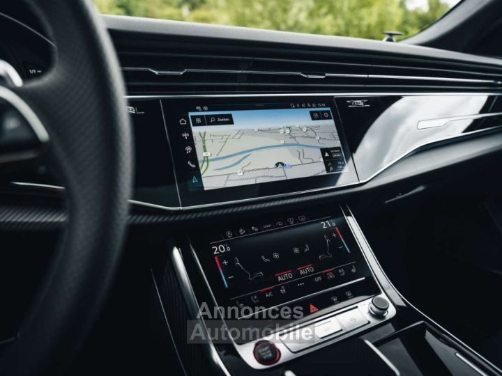 Audi RS Q8 Performance New Ceramic Sunroof Massage - 22