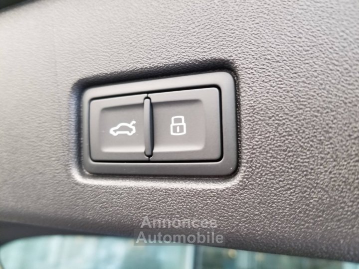 Audi Q4 E-Tron 45 285 ch 82 kWh S line - 9