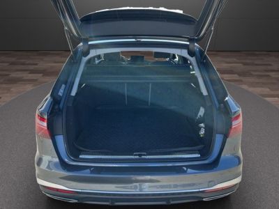 Audi A4 Avant · 30 TDI 136ch · S tronic · S line · GPS · Crochet d’attelage   - 14