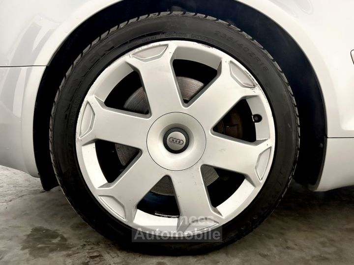 Audi S4 CABRIOLET V8 42 344ch Quattro Tiptronic6 - 16
