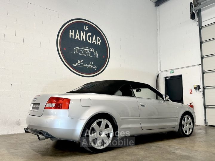 Audi S4 CABRIOLET V8 42 344ch Quattro Tiptronic6 - 19