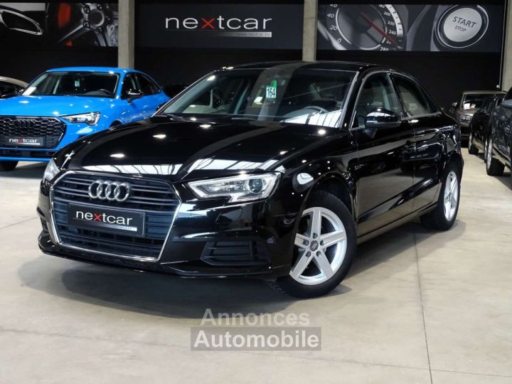 Audi A3 30TFSI Design Sedan - 1