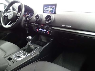 Audi A3 30TFSI Design Sedan   - 8