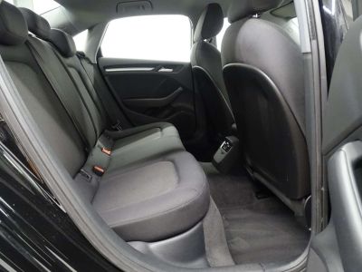 Audi A3 30TFSI Design Sedan   - 10