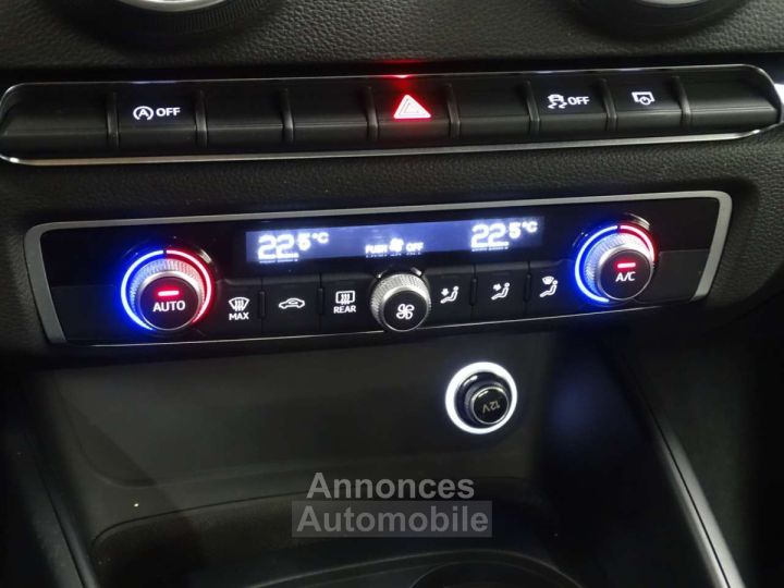 Audi A3 30TFSI Design Sedan - 14