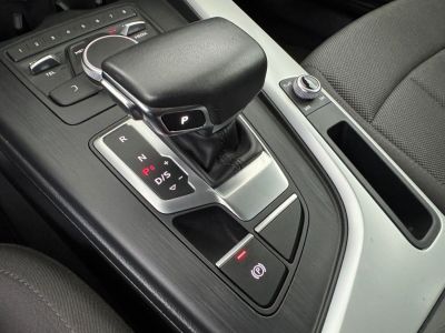 Audi A4 20 TDI 150 BUSINESS LINE S tronic 7   - 12
