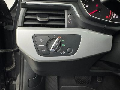 Audi A4 20 TDI 150 BUSINESS LINE S tronic 7   - 17