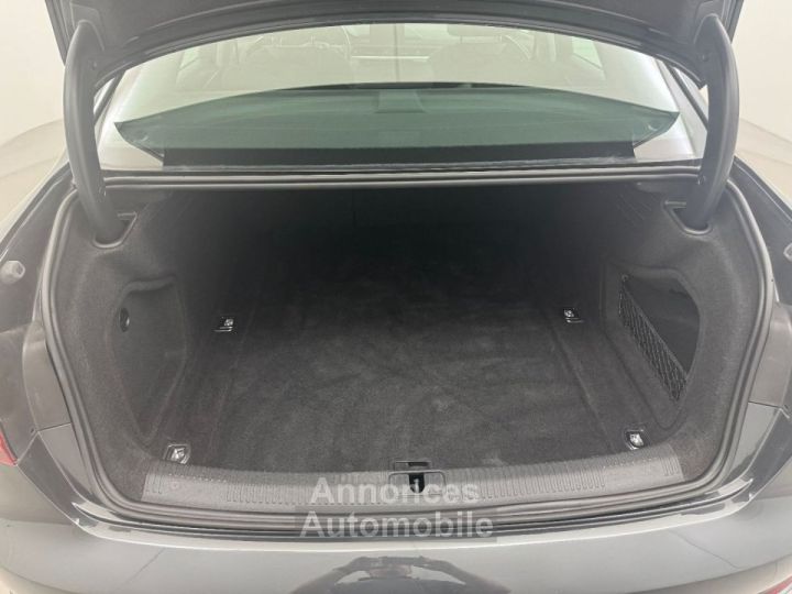 Audi A4 20 TDI 150 BUSINESS LINE S tronic 7 - 21