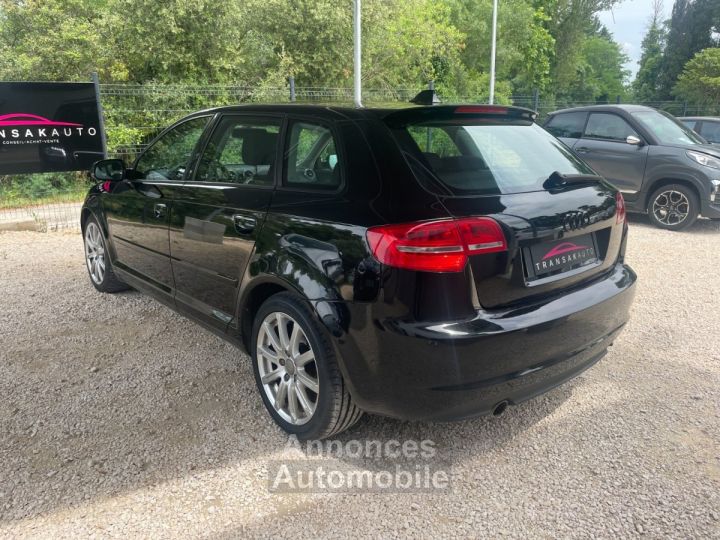 Audi A3 (8P Phase 2) 16 TDI 90ch Sportback Ambition / Origine France - 5