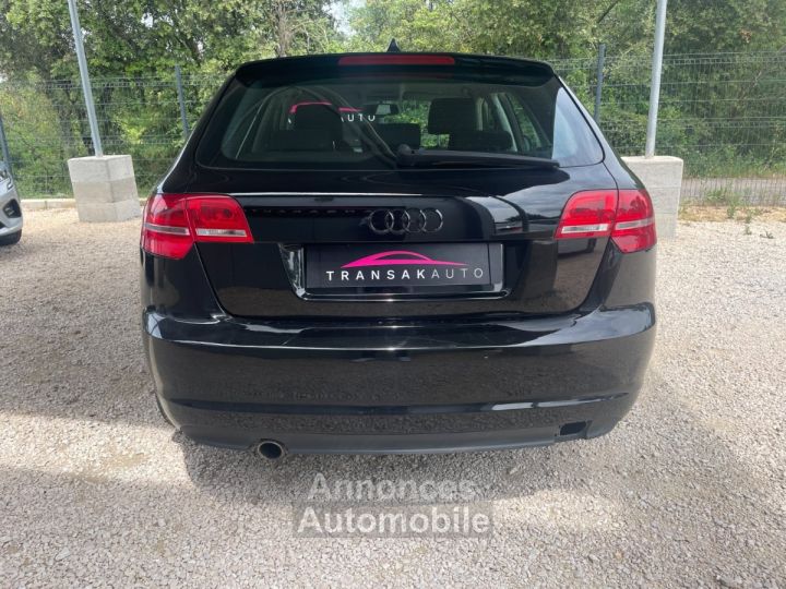 Audi A3 (8P Phase 2) 16 TDI 90ch Sportback Ambition / Origine France - 6