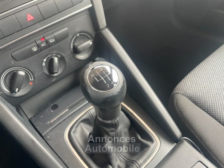 Audi A3 (8P Phase 2) 16 TDI 90ch Sportback Ambition / Origine France - 21