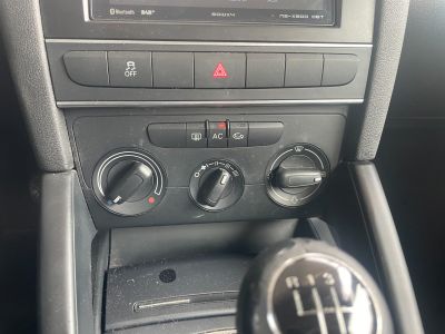 Audi A3 (8P Phase 2) 16 TDI 90ch Sportback Ambition / Origine France   - 22