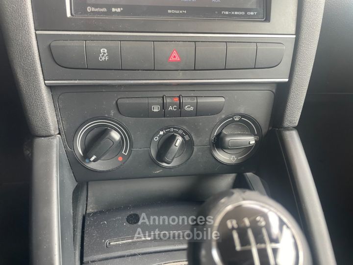 Audi A3 (8P Phase 2) 16 TDI 90ch Sportback Ambition / Origine France - 22