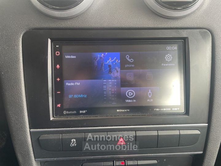 Audi A3 (8P Phase 2) 16 TDI 90ch Sportback Ambition / Origine France - 23