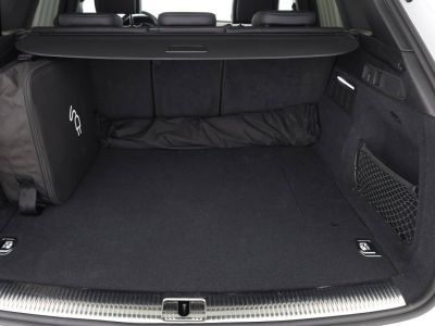 Audi Q5 55 TFSI e 367ch S line quattro S tronic 7   - 11