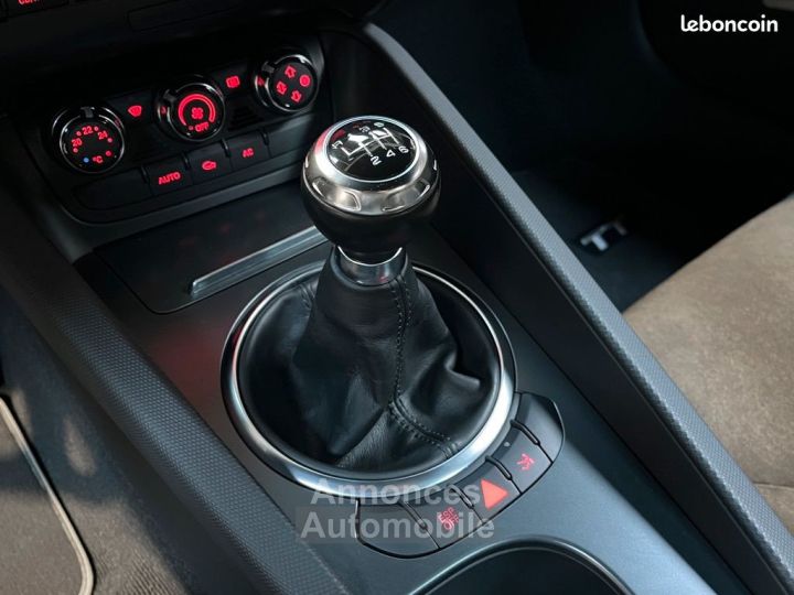 Audi TT Coupé 20L TFSI 200 ch Audio Bose, Climatisation Distribution neuve Carnet et historique État exceptionnel - 9
