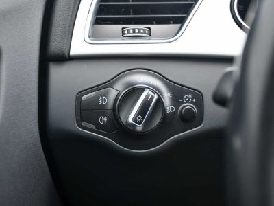 Audi A4 20TDi - LEDER - XENON - NAVI - PDC V&A - ZETELVERWARMING -   - 18