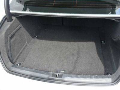 Audi A4 20TDi - LEDER - XENON - NAVI - PDC V&A - ZETELVERWARMING -   - 28