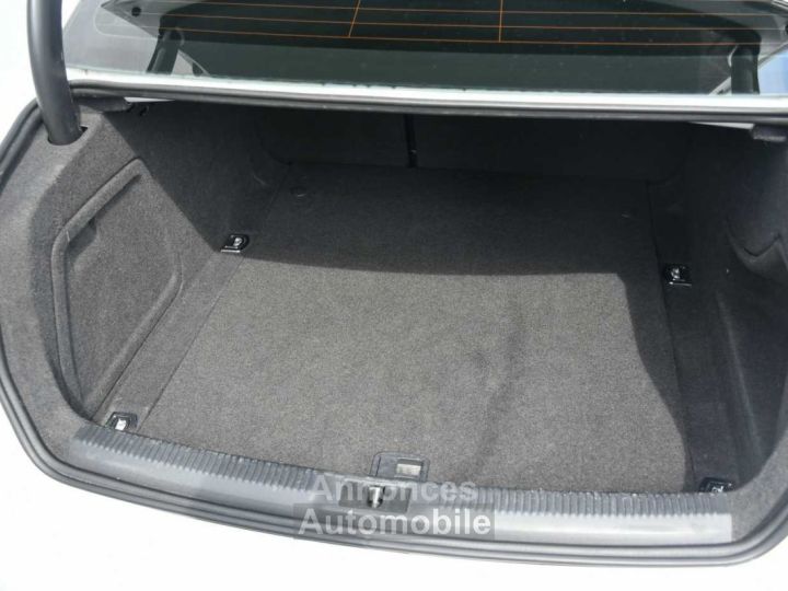 Audi A4 20TDi - LEDER - XENON - NAVI - PDC V&A - ZETELVERWARMING - - 28