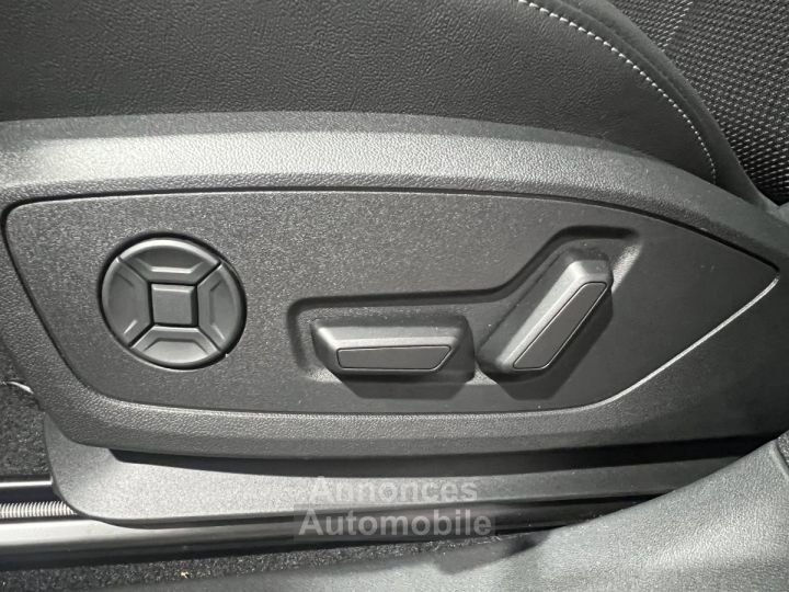 Audi Q4 E-Tron 45 285 ch 82 kWh S line - 12