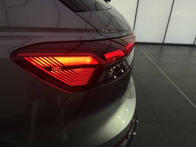 Audi Q4 E-Tron 45 285 ch 82 kWh S line   - 46