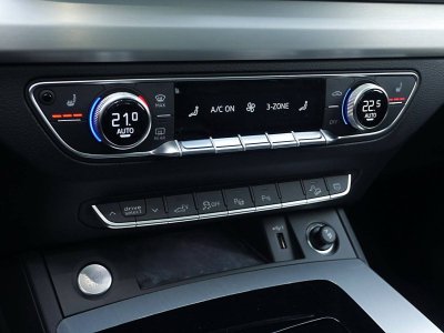 Audi Q5 Sportback 55 TFSI e 367ch S line quattro S tronic 7   - 8