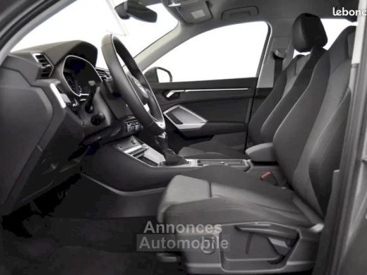 Audi Q3 II 45 TFSI e 245ch Design S tronic 6 - 4