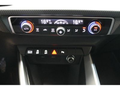 Audi A1 Sportback 10 30 TFSI - 110 - BV S-Tronic 2019 Design Luxe   - 17