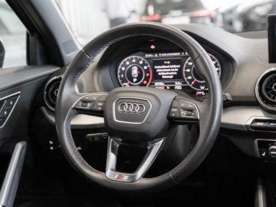 Audi Q2 35 TFSI 150ch S line S tronic 7   - 11