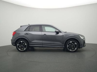 Audi Q2 35 TFSI 150ch S line S tronic 7   - 4