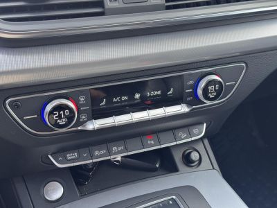Audi Q5 Quattro 20 TDI - 190 - BV S-tronic Design Luxe   - 16